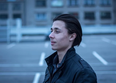 Pastāv iespējamība, ka Unas devies darba meklējumos ārpus Latvijas.