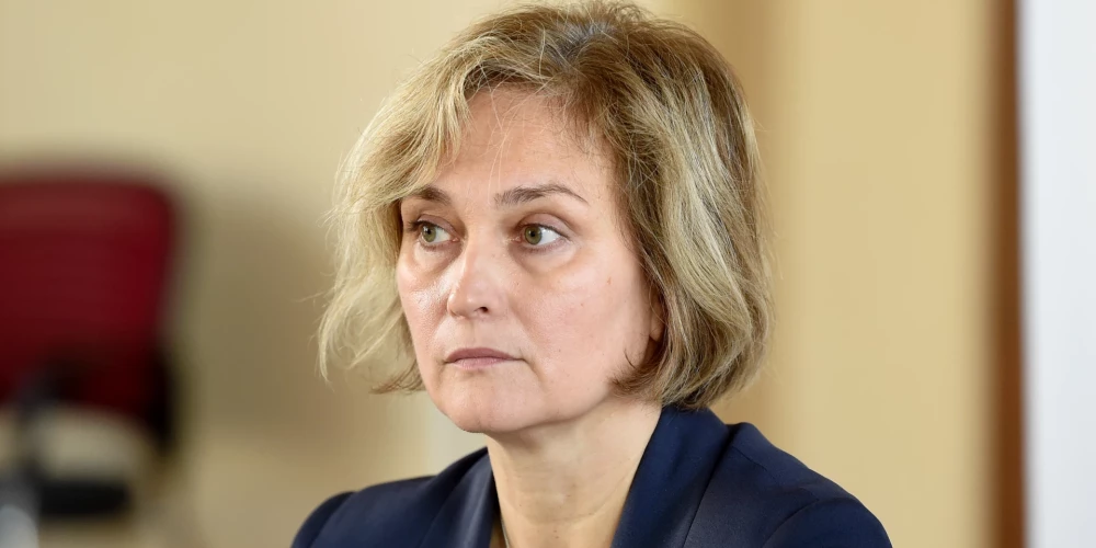 Demokrātijas nosargāšanai Latvijā patlaban lielākais izaicinājums ir pilsoņu atsvešināšanās no varas, atzīst ES Tiesas tiesnese Ineta Ziemele.
