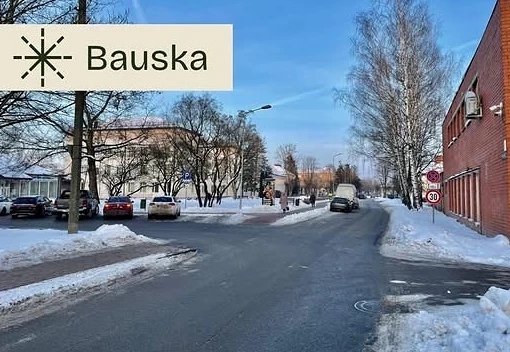 Bauskas vietvara ir sadrūvējusies uz poliklīnikas apmeklētājiem, kuri Saules ielas un Dārza ielas krustojumā nevīžo ievērot satiksmes noteikumus.