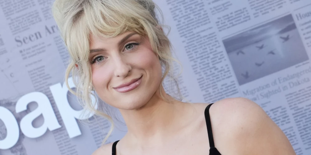 Amerikāņu dziedātāja Megana Treinore.