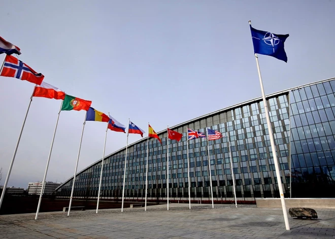 NATO plāno stiprināt austrumu flangu un gar robežām izveidot "karsto zonu"