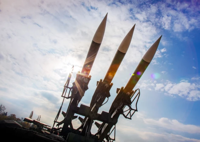 НАТО увеличит запасы вооружений и развернет автоматизированную оборону у границ России