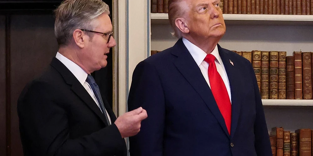 Kīrs Stārmers līdz šim bija izvairījies no tiešas Trampa kritikas. 