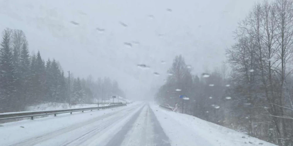 Sniegota Liepājas šoseja (A9).