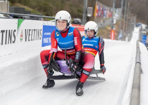 Marta Robežniece un Kitija Bogdanova.