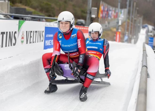 Latvijas komandai veiksmīgs Pasaules kausa posms kamaniņu sportā – trešā vieta jaukto pāru sacensībās divniekiem