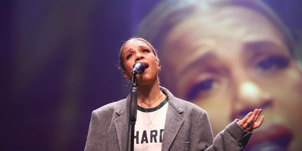 2026. gada 24. janvārī Rīgā, VEF Kultūras pilī, amerikāņu džeza dīva Šeina Stīla izdziedāja komponista Raimonda Paula melodijas angļu valodā.