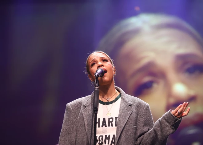 2026. gada 24. janvārī Rīgā, VEF Kultūras pilī, amerikāņu džeza dīva Šeina Stīla izdziedāja komponista Raimonda Paula melodijas angļu valodā.