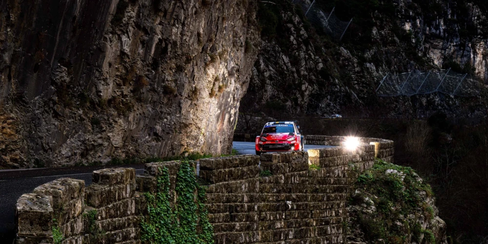 Zviedrijas pilots Olivers Sūlbergs svētdien kļuva par jaunāko pasaules rallija čempionāta Montekarlo rallija uzvarētāju.