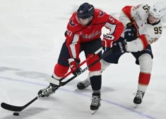 Vilmanim septiņi spēka paņēmieni "Panthers" uzvarā pār "Blackhawks". VIDEO