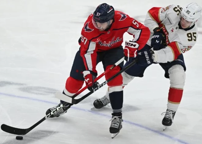 Vilmanim septiņi spēka paņēmieni "Panthers" uzvarā pār "Blackhawks". VIDEO