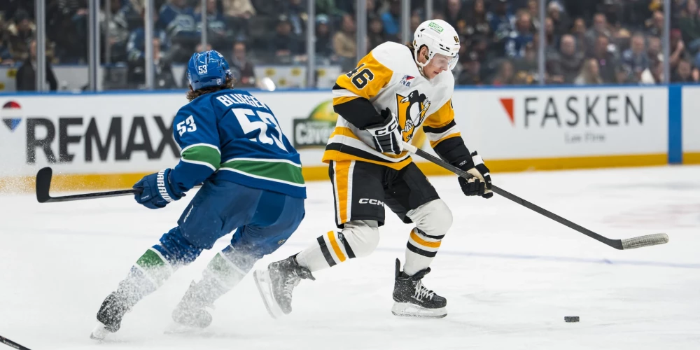 Bļugers gūst vārtus otrajā mačā pēc kārtas, pārspējot Šilova komandas biedru.