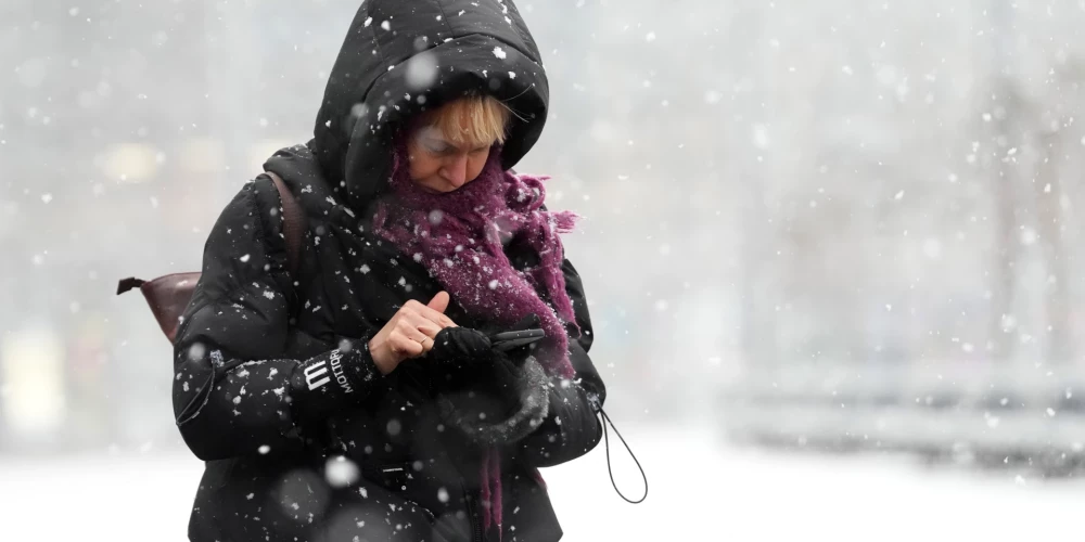 Nedēļas pirmajā pusē valsts dienvidos daudz snigs.