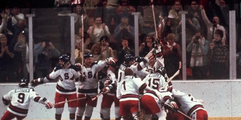 ASV hokeja izlase svin vēsturisko panākumu.