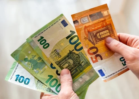 Да, на это дом, пожалуй, не купить.