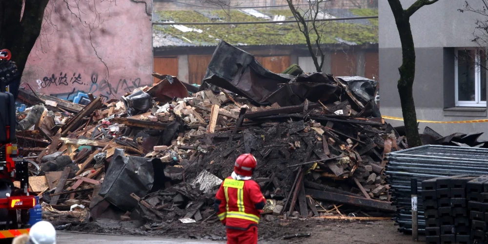 Взрыв газа в квартире на улице Мелнсила, 2, в Риге произошел в ночь на 31 декабря 2020 года.