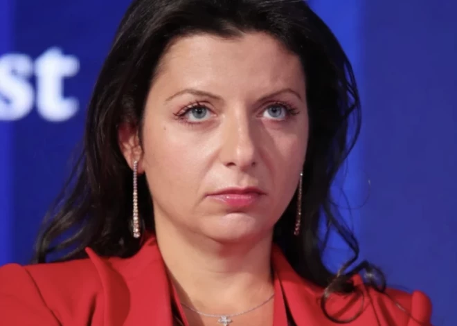 Biedējošs skats: Kremļa propagandas impērijas vadītāja pēc slimības mainījusies līdz nepazīšanai