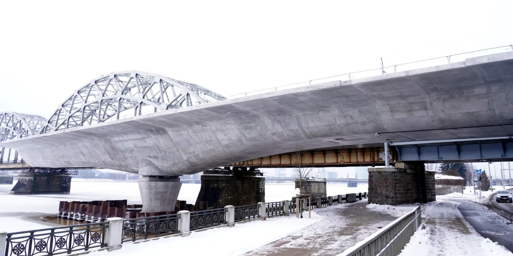 Работы по консервации недостроенного моста должны начаться уже в этом году.