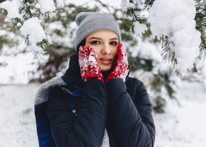 Во вторник юг Латвии засыплет снегом: местами до 20 см