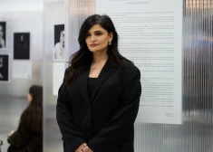 FOTO: Atklāta fotogrāfes Nairas Kosjanas izstāde “Heroes in the Shadow” - stāsts par vecākiem, kuri ikdienā dzīvo līdzās neredzamai varonībai