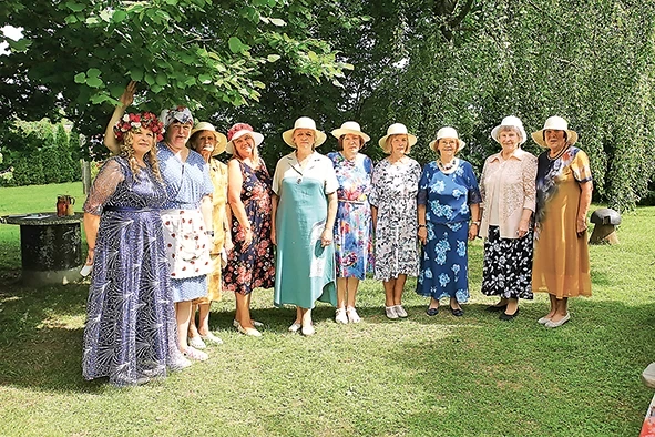 Anita Ozola ar savām mīļajām Draiskajām vīgriezēm.