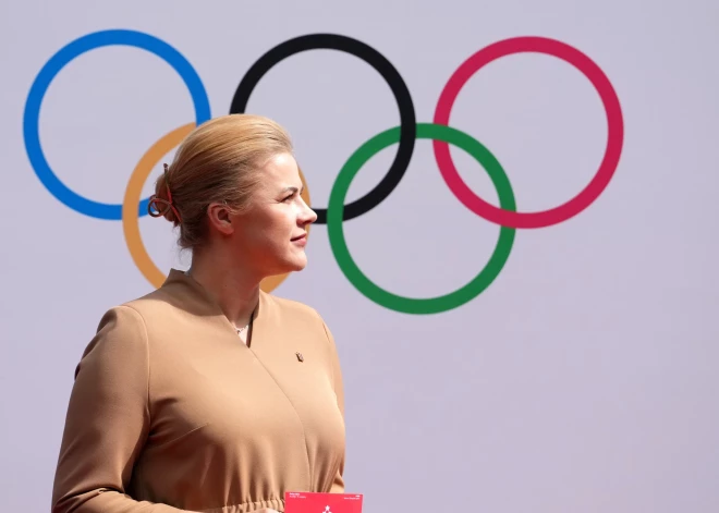Premjere Siliņa uz 2026. gada olimpiskajām spēlēm dosies kā goda viešņa ar trim pavadošajām personām