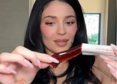 Miljardiere Kailija Dženere saņem asu kritiku par "caurejas līdzekļu" reklamēšanu saviem sekotājiem: "Tas ir ārkārtīgi bezatbildīgi!"