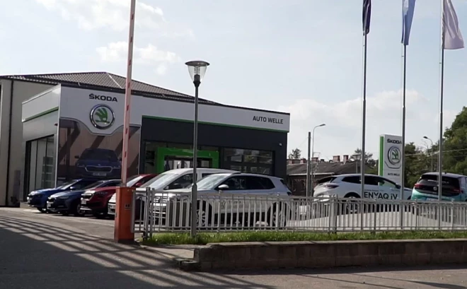 Škoda panākumus sekmē arī plašais dīleru tīkls, kas astoņu gadu laikā izaudzis no viena līdz septiņiem dīleriem.