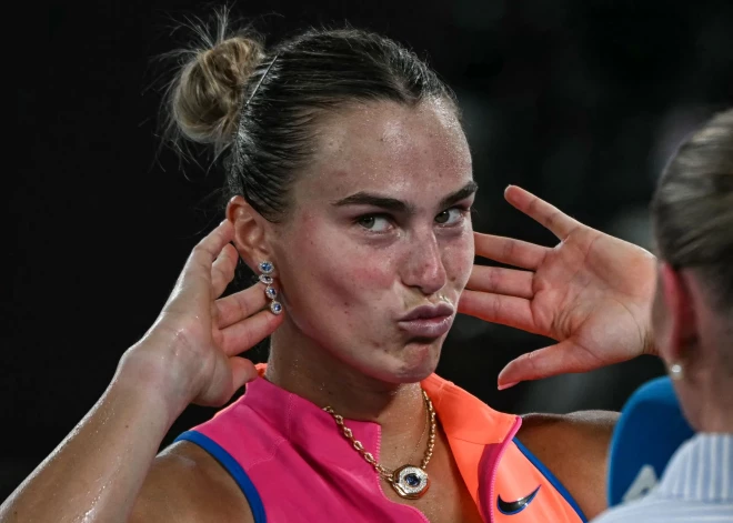 Sabaļenka ar graujošu uzvaru iesoļo "Australian Open" pusfinālā