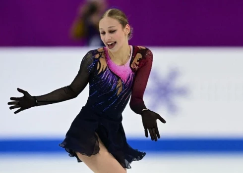 Sofju Stepčenko bijušie treneri apsūdz nomelnošanas kampaņā.