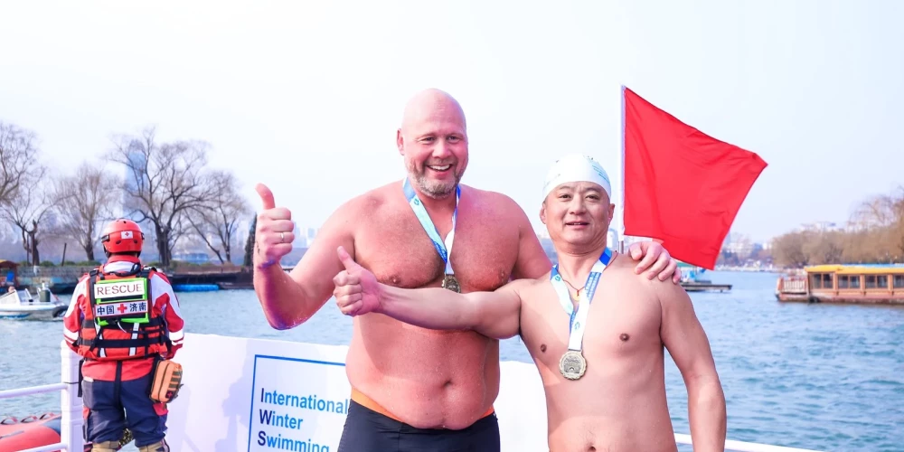 “Mārupes aukstumpeldētāju” pārstāvji ir atgriezušies no Ķīnas, kur 17.-18. janvārī piedalījās vērienīgajā "2026. gada Starptautiskajā ziemas peldēšanas pasaules izaicinājuma kausā (Dzjinanas posmā)" un 13. Dzjinanas ziemas peldēšanas starptautiskajā atklātajā čempionātā. (13th Winter Springs-swimming international Invitational and IWSA World Cup).