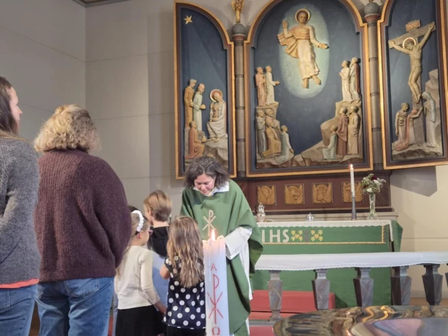 Anna Galviņa baznīcas altārī