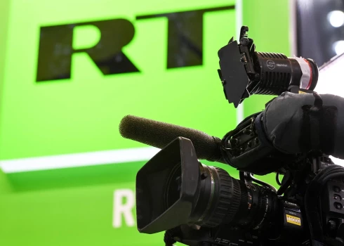 "Russia Today" ir Krievijas valdības kontrolētais televīzijas kanāls. 
