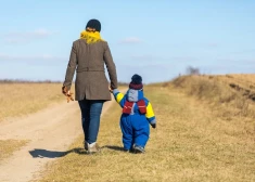 "Attiecības, kas pilnas ar asarām, nav dzīve" – jauna mamma par neveiksmīgas laulības šķiršanu