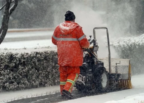 Latvijā gaidāma stipra snigšana.