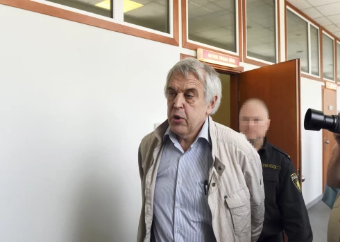 Apsūdzētais nereģistrētā veidojuma "Nepilsoņu kongress" vadonis Aleksandrs Gapoņenko.