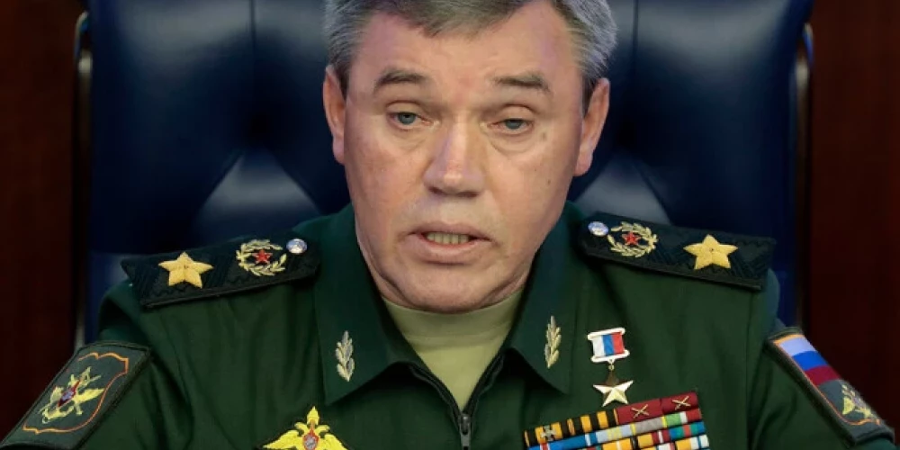 Krievijas Ģenerālštāba priekšnieks Valērijs Gerasimovs ar savu paziņojumu sociālajos tīklos kļuva par izsmiekla objektu. 