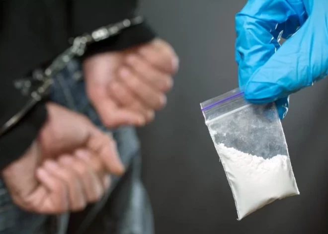 Подлодки, дроны и тайники под водой: как наркокартели сделали контрабанду почти неуловимой