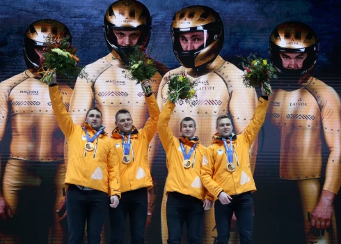 Latvijas mūsdienu vēstures zelta četrinieks, kas savas godalgas saņēma Siguldā.