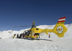 Populārā Austrijas slēpošanas trasē 14 gadus vecs zēns nāvējoši traumē vīrieti