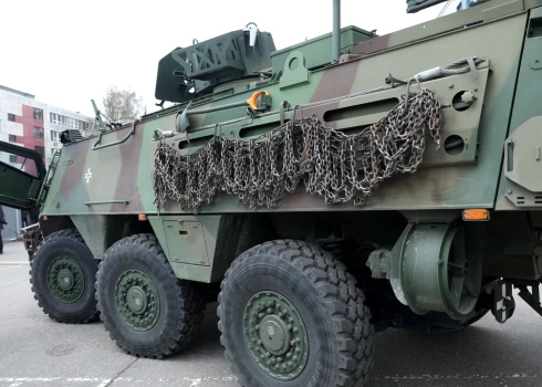 Latvija 3,49 miljardu eiro lielo SAFE aizdevumu plāno izmantot bruņutehnikas un pretgaisa sistēmu iegādei.