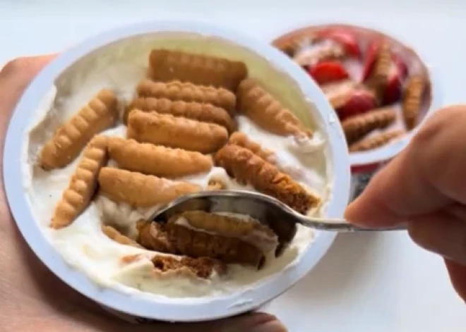 Latviešu influenceri arī sajūsmā! Kas ir jaunais “japāņu siera kūkas” trends?