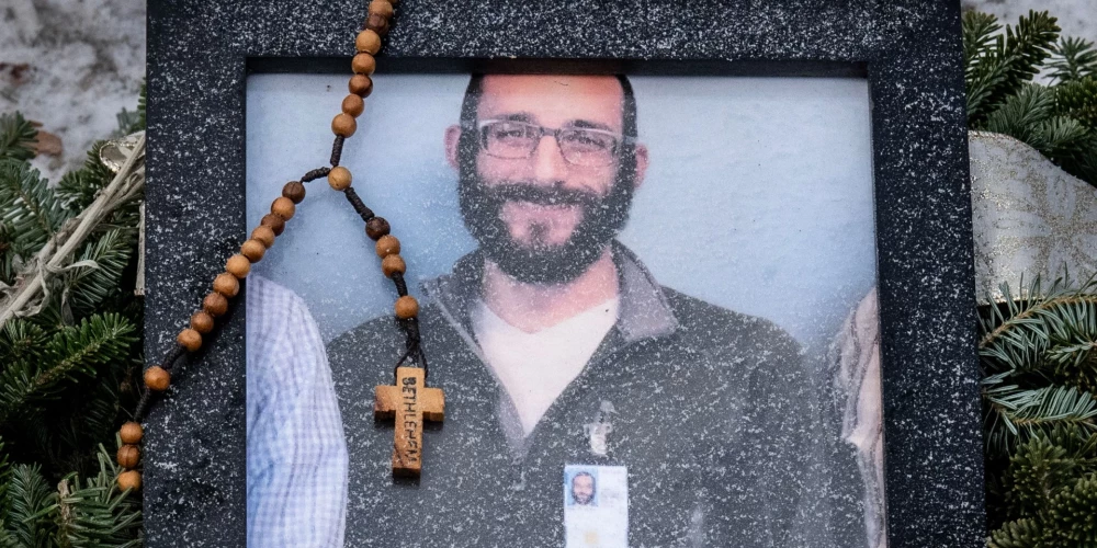 37 gadus vecais amerikānis Alekss Preti strādāja intensīvās terapijas nodaļā par medicīnas māsu.