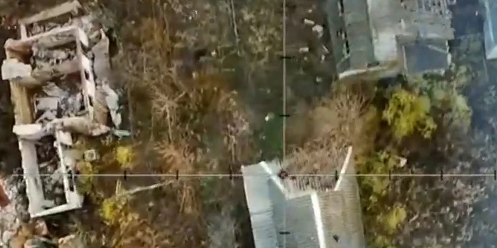 Dronu bataljona "Orion" kaujinieki iznīcina artilēriju un okupantus tieši to slēptuvēs