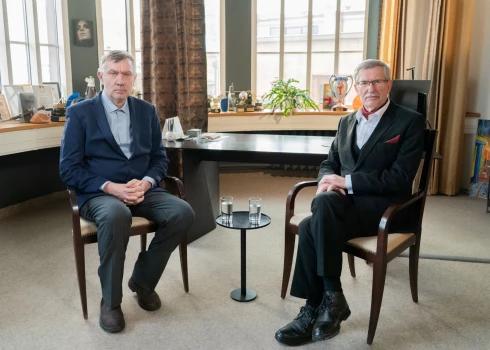 Andrejs Panteļējevs un Indulis Emsis.