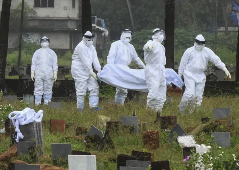 Ранее в Индии вспышки заболевания были зарегистрированы в Западной Бенгалии в 2001 и 2007 годах.