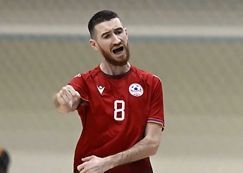 Deniss Ņevedrovs rupji lamā ukraiņus.