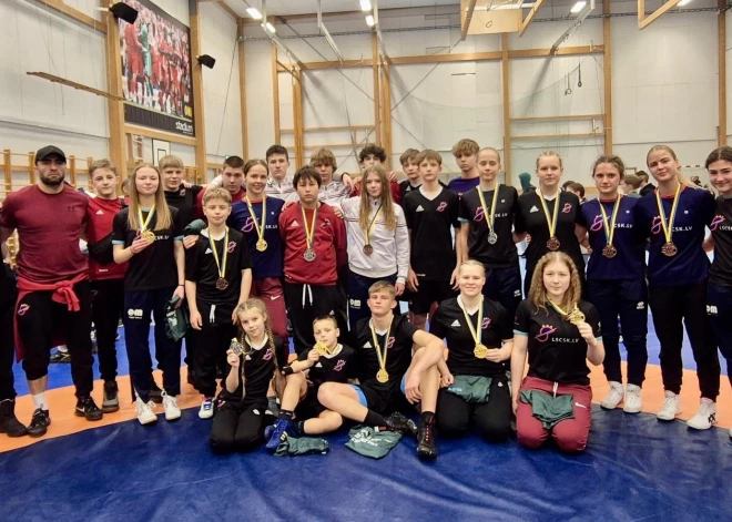 Olaines sportistiem visa kaluma medaļas sacensībās Zviedrijā