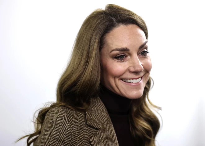 Princese Ketrīna viesojas traumu terapijas centrā “Family Action” Bredfordā.