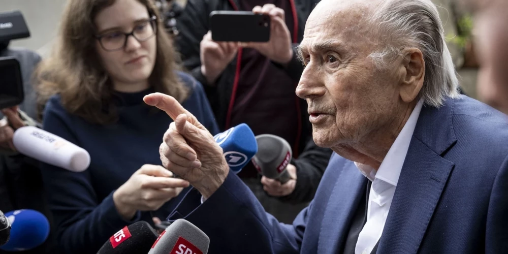 Zeps Blaters bija FIFA prezidents no 1998. līdz 2015. gadam